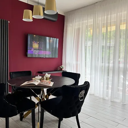 Vip With Swimming Pool Apartament Rapallo